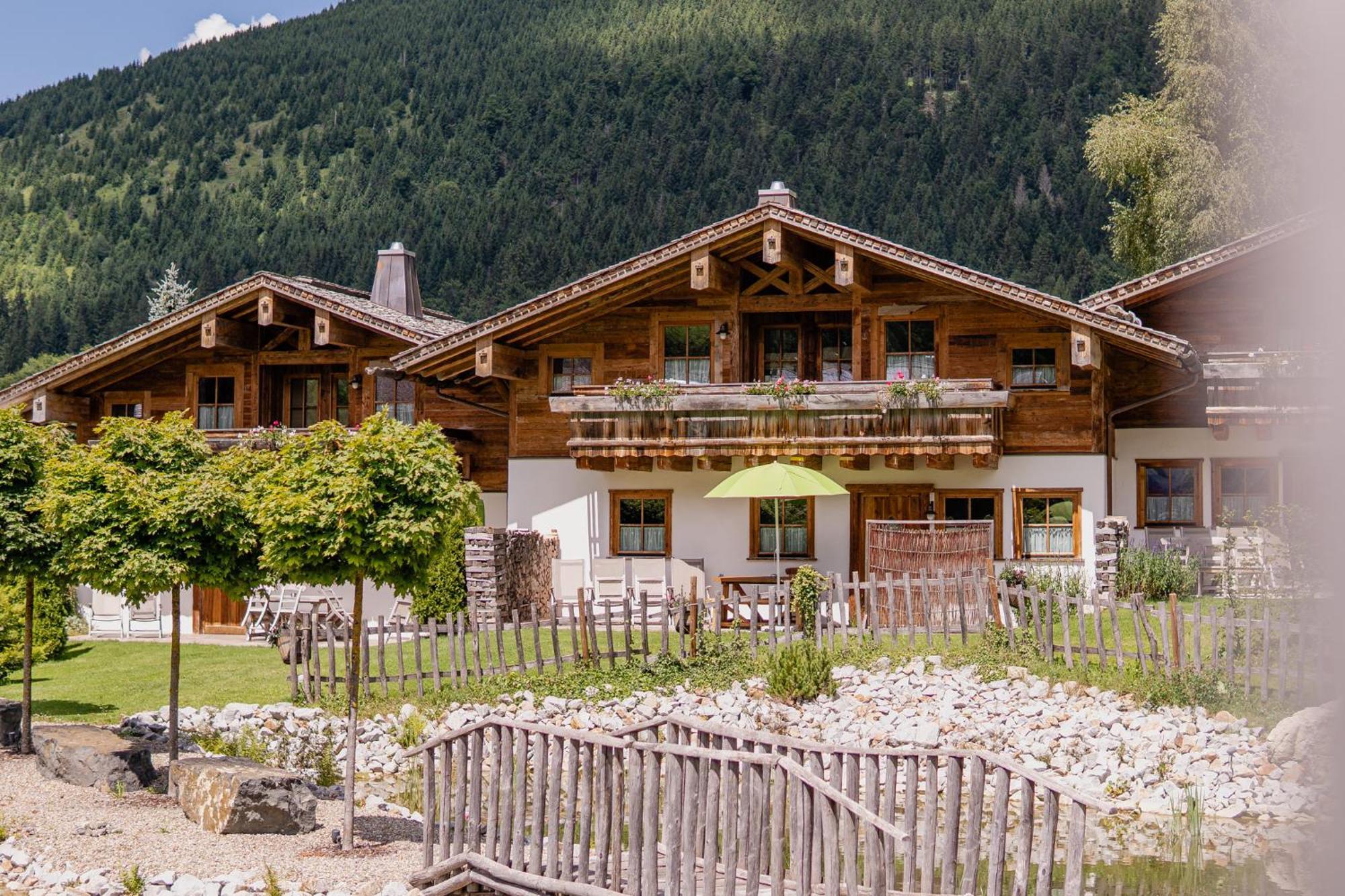 Alpin Chalets Oberjoch - Luxus Unterkunft Mit Privatem Spa Und Zugang Zu 3000 Qm Spa Panoramahotel Oberjoch Bad Hindelang Exterior photo